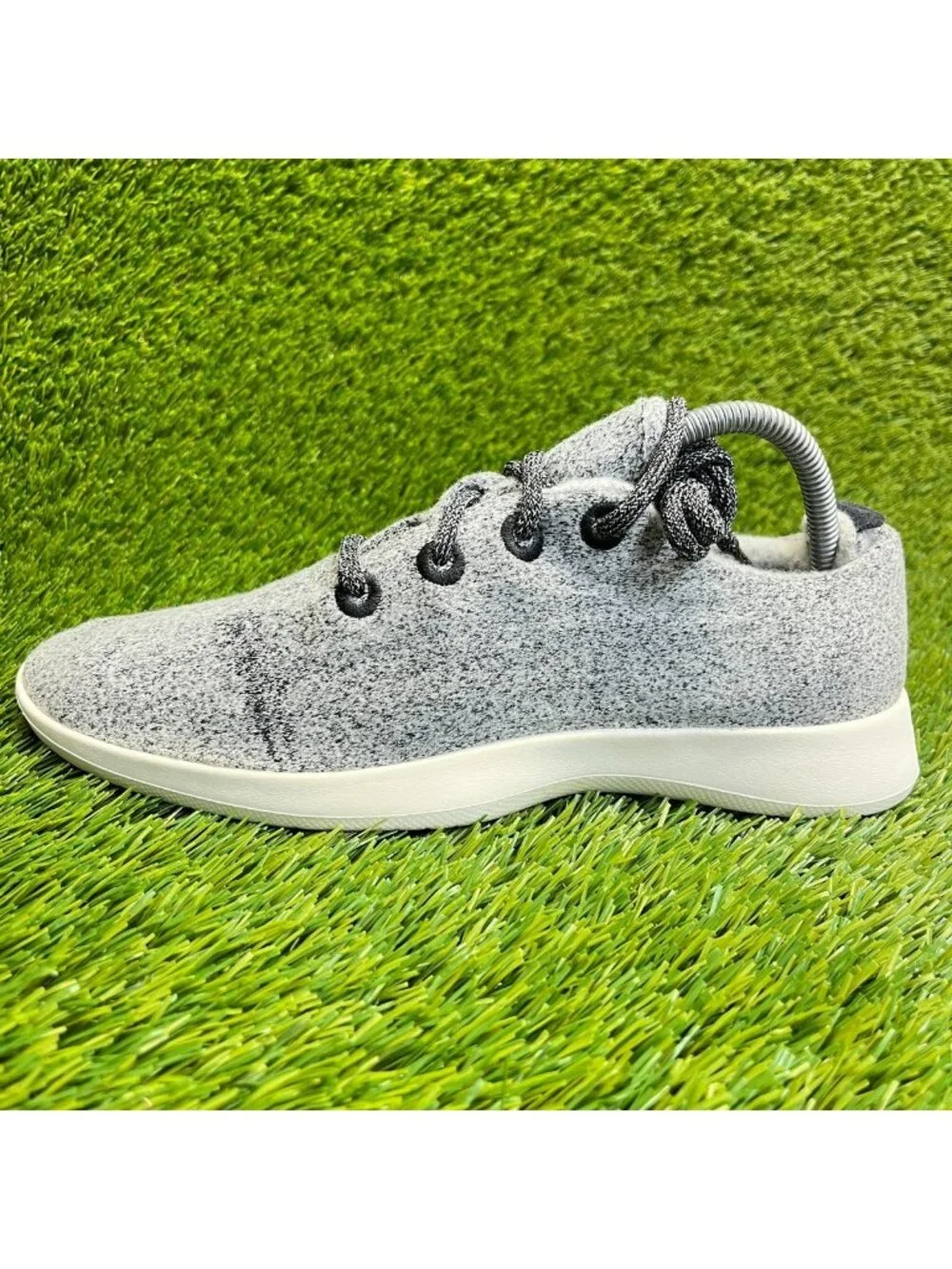 Allbirds Wool Runners Womens Size 10 Gray White Athletic Walking Shoes Sneakers
